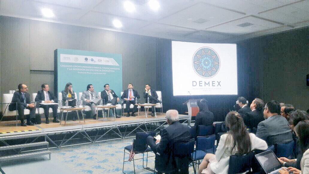 Greenalytics17's tweet photo. Our @Ernst33 speaking and sharing @SHFoficial actions for green finance at Dialogues for the Future of Energy, Mexico #DEMEX2017 @SENER_mx 🌱 https://t.co/lsaDh3TNfb