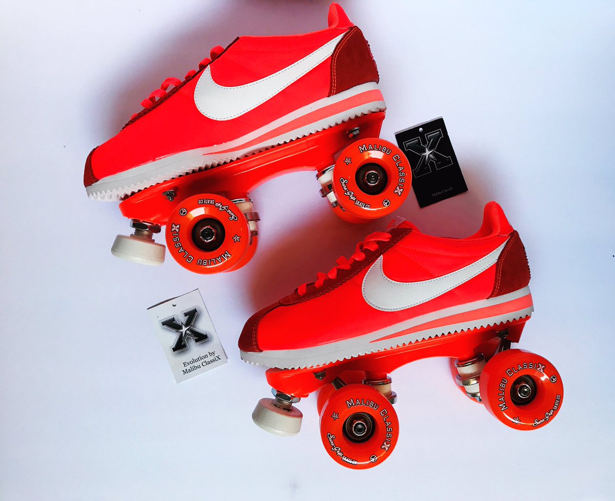 منقار واقعي مزدوج nike cortez roller 