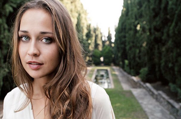 She\s no criminal. Happy 40th to Fiona Apple   