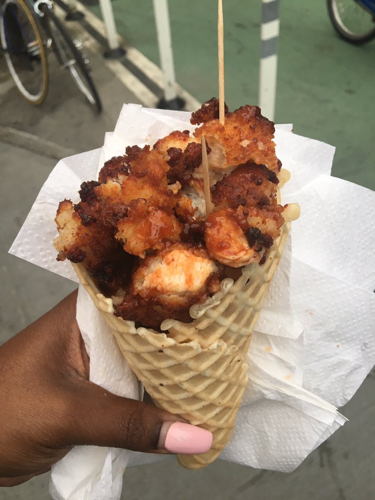 CrazyforJuJu's tweet photo. This is everything!!!! @ChicknCone #BBQChicken #ChicknCone #Flatiron @madsqeats #FoodTrucks https://t.co/kmLxfPevA6