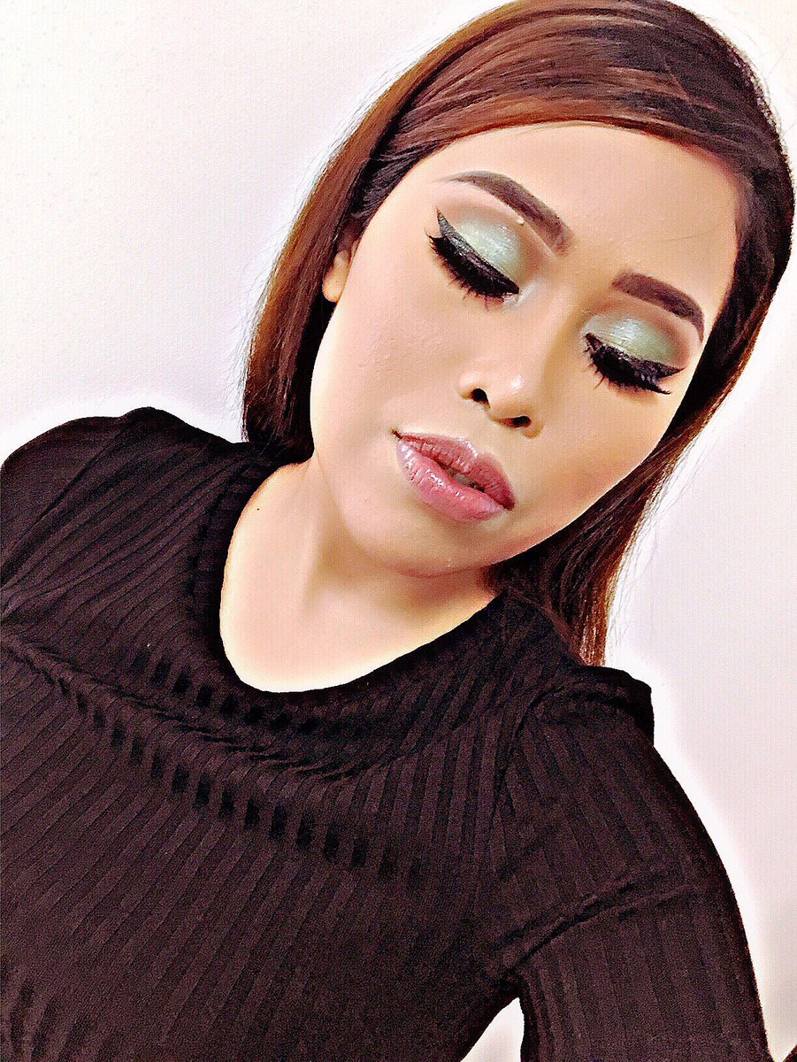 deeashbaker's tweet photo. She wants to go barbie today, so I made it happen. 
#barbie #makeupartistsingapore #cosmetics @deeashbaker https://t.co/P1F8zSD0nB
