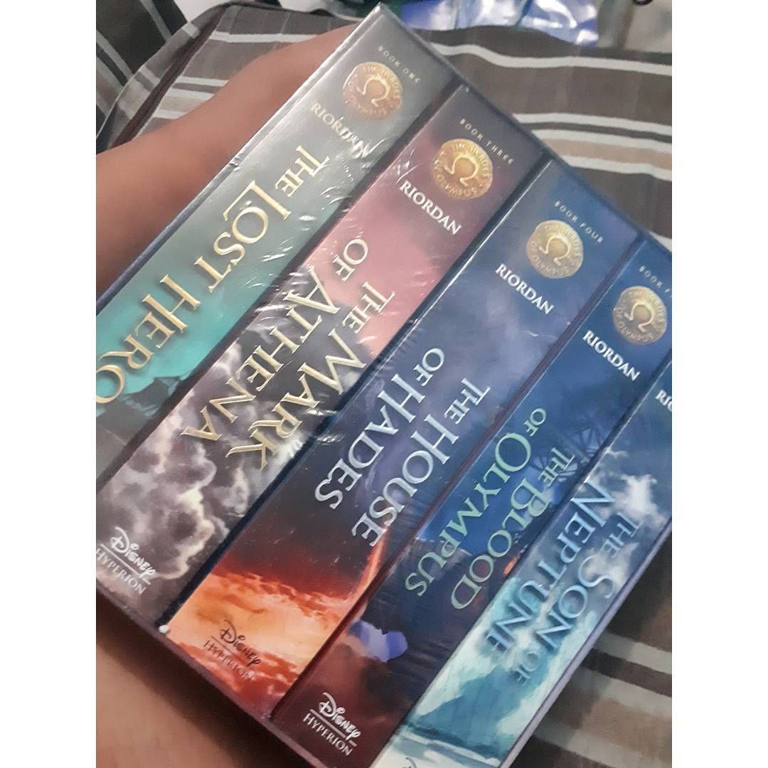 MIBFhauls's tweet photo. IG: mightylance
#mibf2017 #MIBFhauls https://t.co/H1SeanapXQ