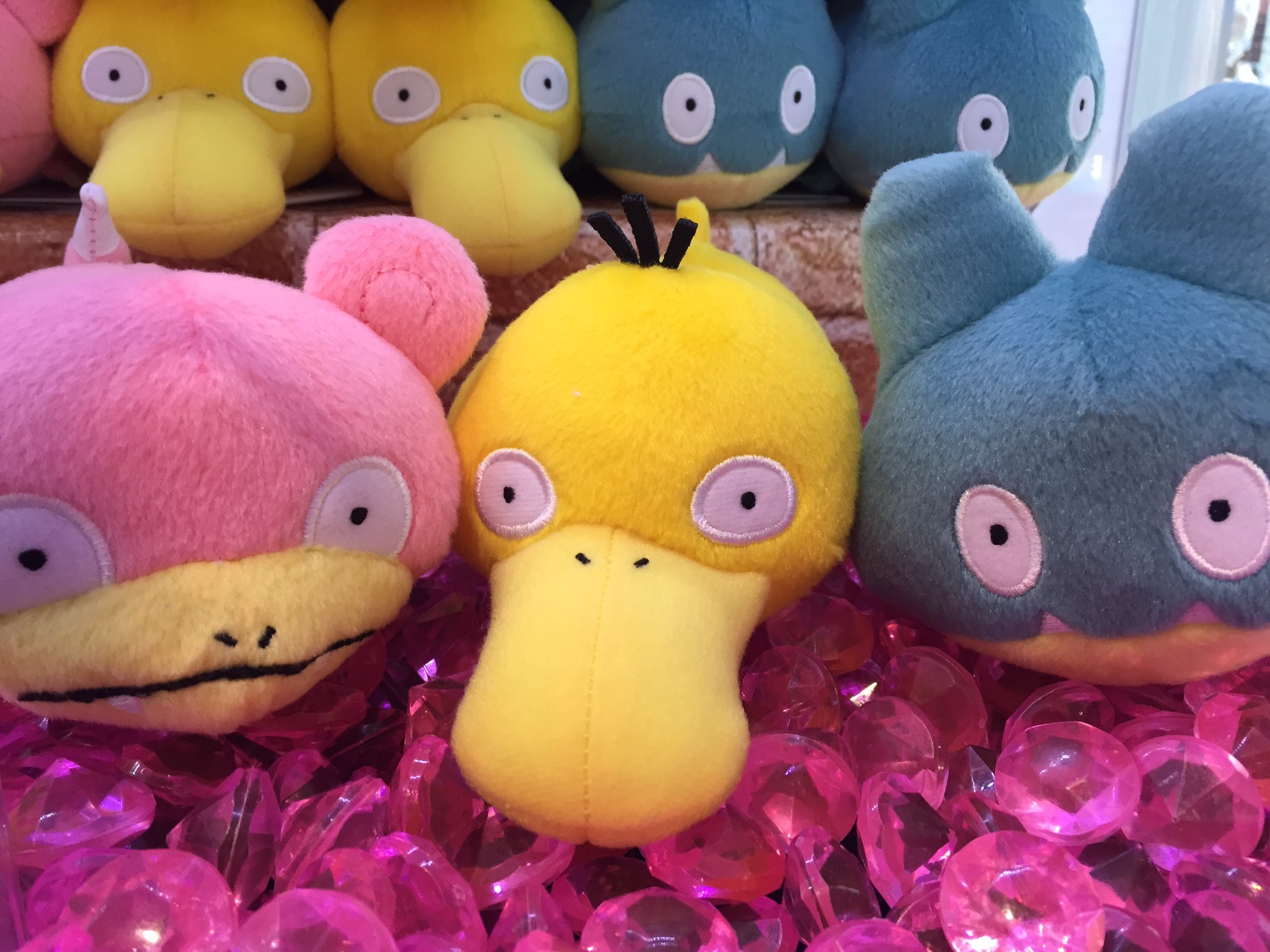 タイトーステーション 海老名ビナウォーク プライズ 新景品 ポケットモンスター サン ムーン ころりんフレンズぬいぐるみ コダック ヤドン ゴンベ が登場しました マイペースな３匹の可愛いぬいぐるみです 海老名 ゲーセン タイトー