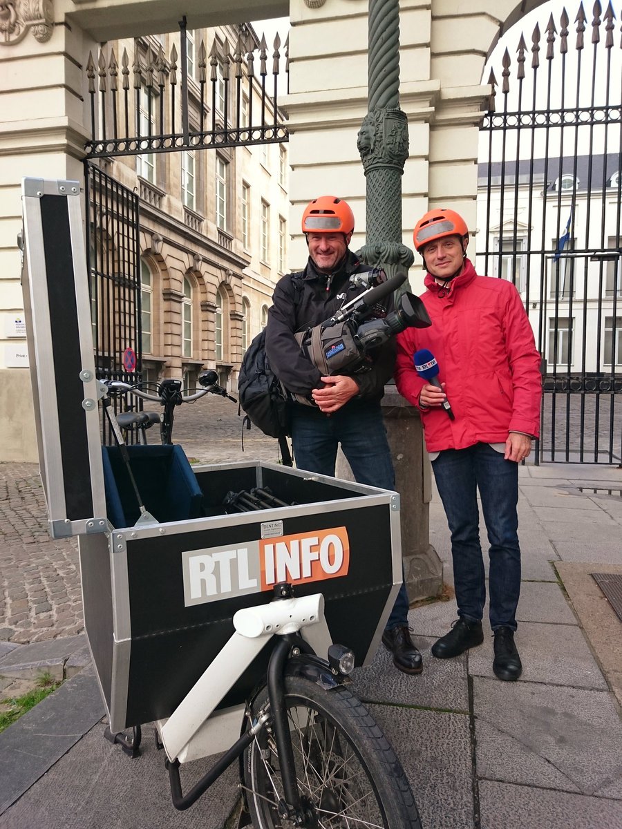 mikaelvaneeck's tweet photo. "On est moins stressé, on sait quand on arrive. Et plus de soucis de parking!"
@rtlinfo a trouvé la solution pour ses déplacements à BXL. https://t.co/2MthY5Gj4C