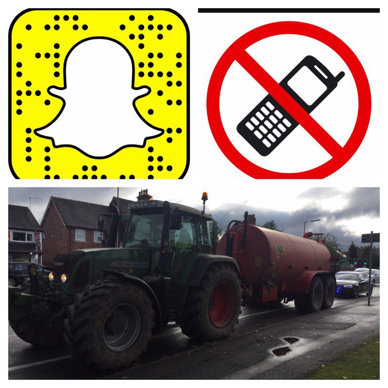 StaffsRoadHarm's tweet image. This tractor-driver has been caught "snap chatting" at the wheel. He has been driving for less than 2 years! Reported to court 🚨