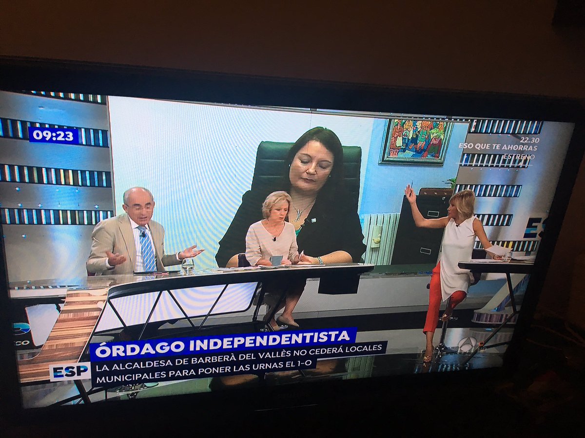 eabCUP's tweet image. Mentre Sílvia Fuster surt a A3 x sumar-se a la criminalització #ReferèndumCAT 6 regidores d govern q estan treballant pel #ReferèndumCAT :)