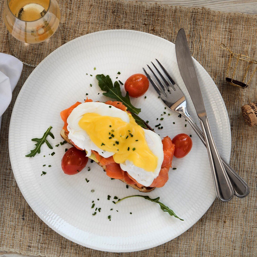 Breakfast is served. 😋#TheCodfather #Sandton #foodie #eggs #salmon #smokedsalmonbenedict #nomnom instagram.com/p/BY-SA5Sl9gW/