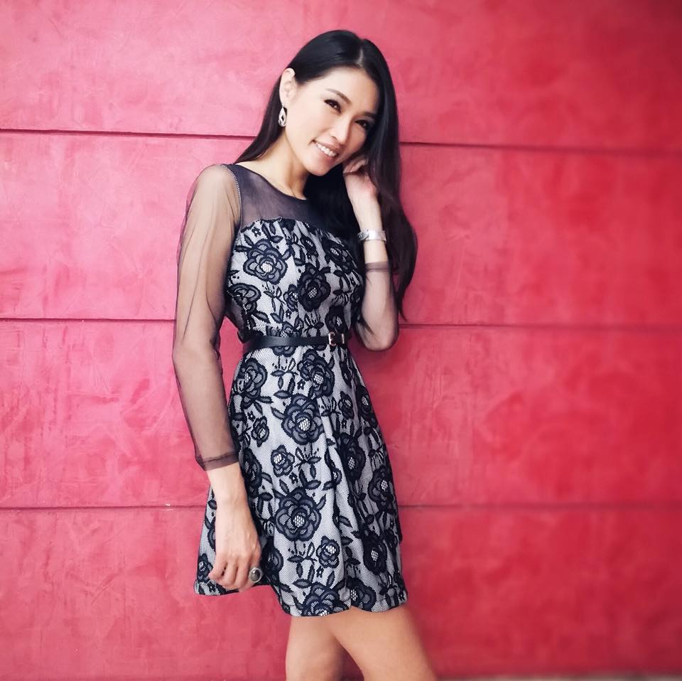amberchia's tweet photo. When I'm down, I wear flowery dress from @veClassic #veclassic 💙🌸🌺🌼🌻💙 https://t.co/QL9XYlQCa2