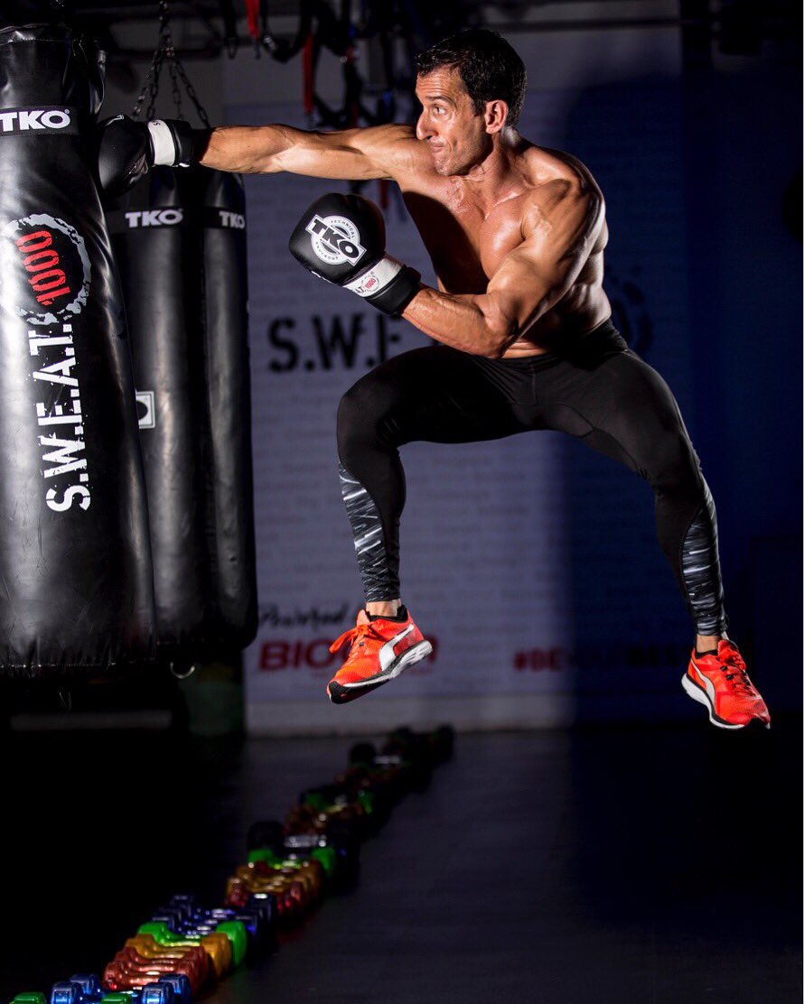 If you want something you've never had, you got to do something you've never done !! 
Pic - George Ivanov
#SWEAT1000 #PUMA