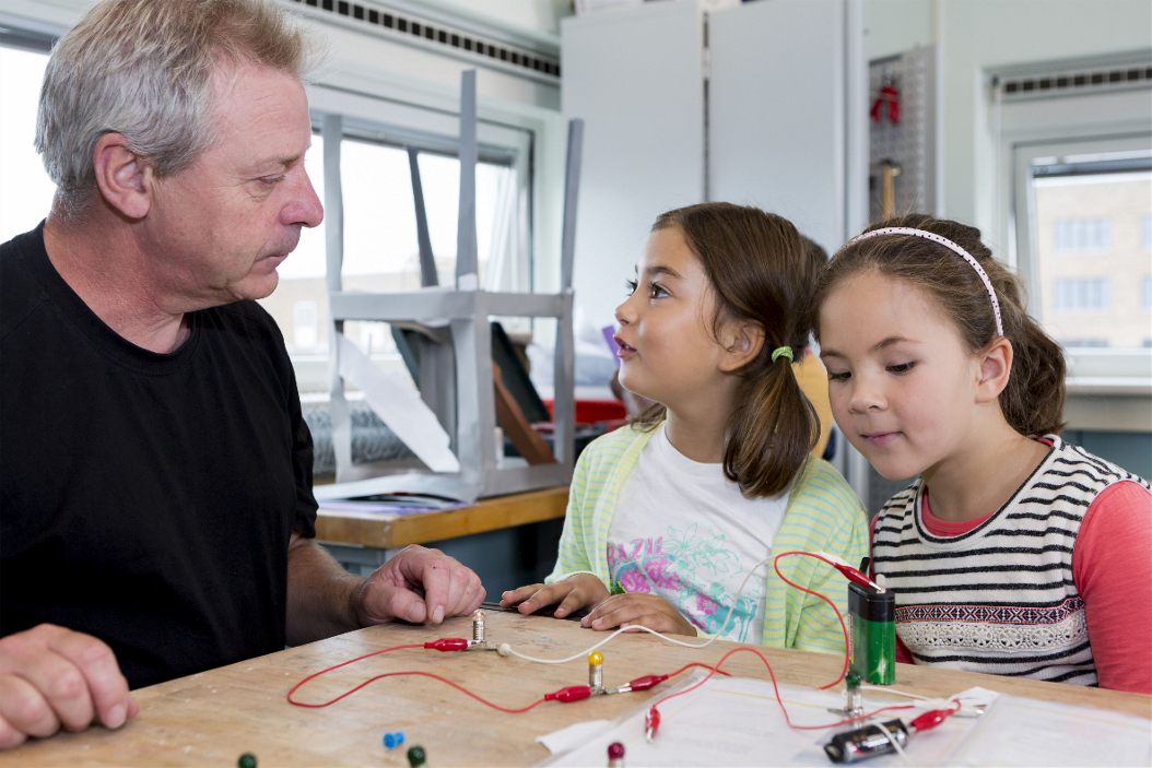 Scholen zijn weer gestart en op 13 oktober is er weer een  #TechniekTastbaar. Kies jij straks voor techniek?  info: im.nu/oh2gnx
