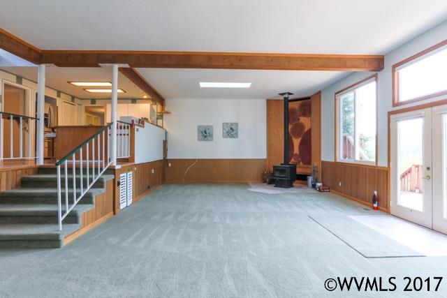 HongWolfeUS's tweet photo. Spacious great room #wood #fireplace, deck &amp; #garden. 3 #Bedrooms &amp; 2.5 #Bathrooms For More details: https://t.co/On1Du9JBcw @HongWolfeUS https://t.co/YRJn51d6X8