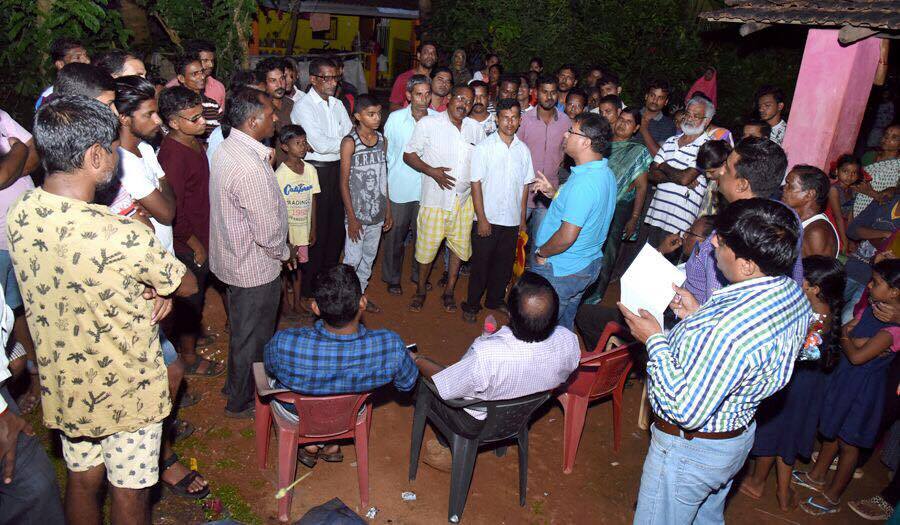 visrane's tweet image. Special moments in gawli wada #Usgaon - overwhelming response! Will always be committed to the development of #Sattari and Usgaon.