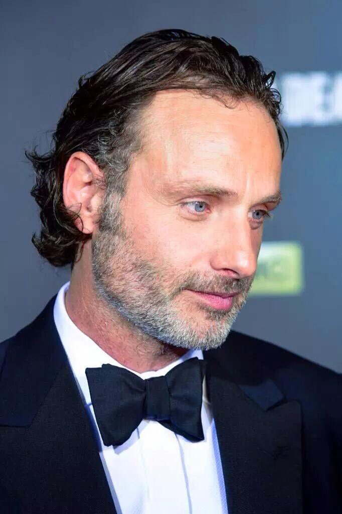 Happy birthday to the love of my life aka andrew lincoln I love you 