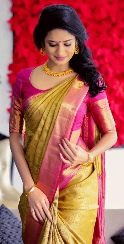 voonik wedding sarees