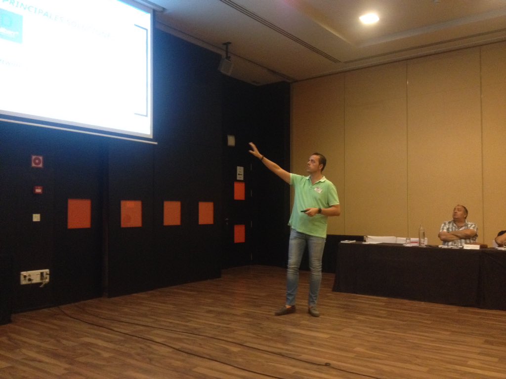 Cymtech en sus 10 min de presentacion de hoy #cymtech #BNI #GRANADA #networking