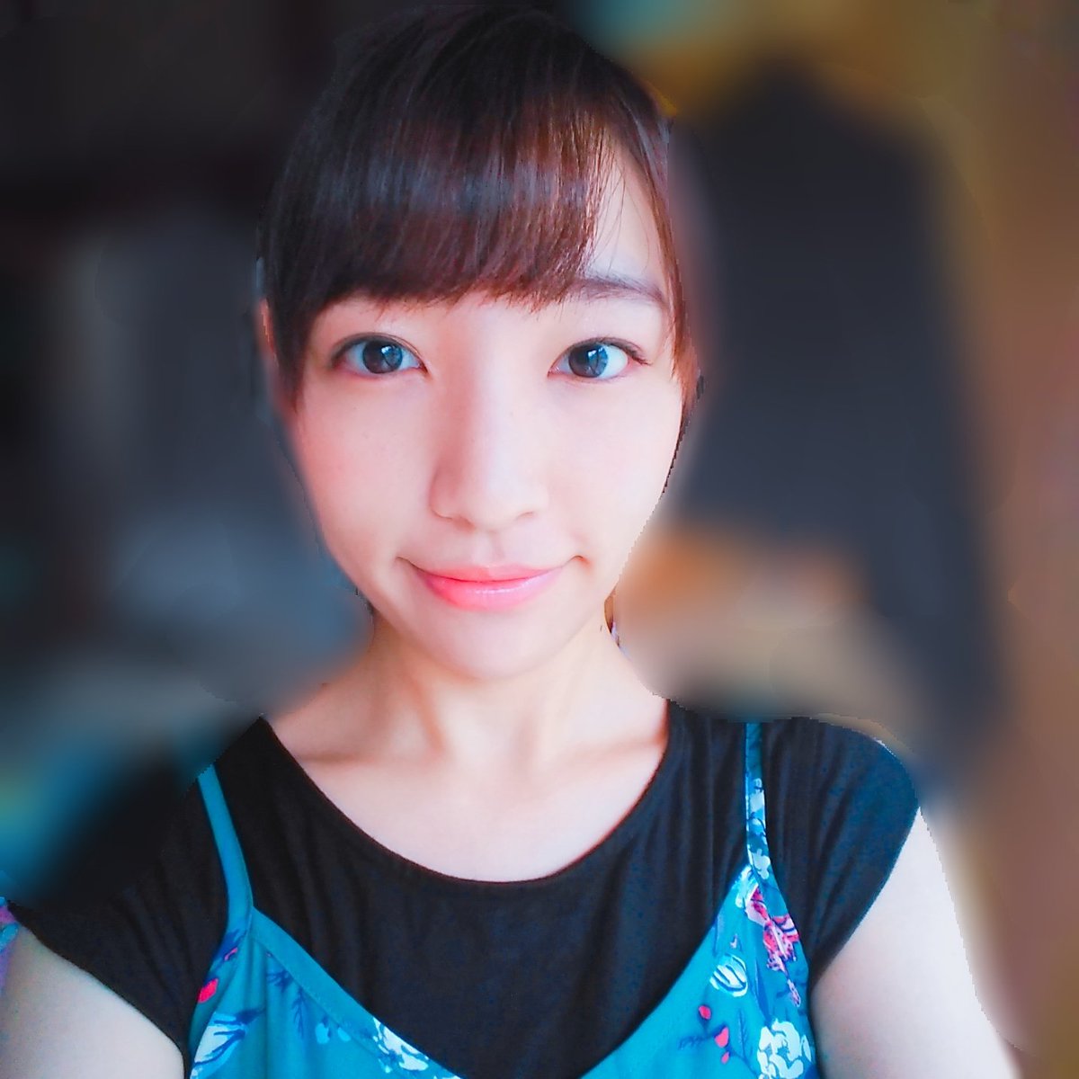 Saori 今日もメイク丁寧にしてみた そして この前showroomで紹介した 藤原紀香さん愛用 白目の美白目薬 使って3日目 そろそろ輝く白目になると信じてる 笑 メイク 丁寧に 美白目薬 白目用 イノクサブルードロップ ツイン