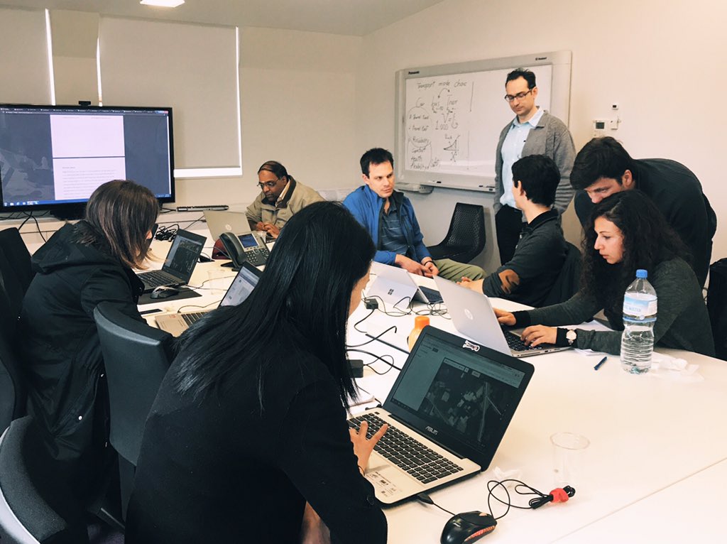 GFoliente's tweet image. Now at @unimelb @UoMCDMPS: volunteers work on humanitarian #OSMmapping of recent disasters