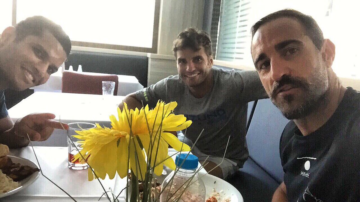 Our Head Coach Marc Canovas working in the <a href="/ATPChallenger/">ATP Challenger</a> 75K+H of Istanbul 🇹🇷 sharing advices &amp; laughs with <a href="/KarimMaamoun/">Karim Maamoun</a> and Malek Jaziri