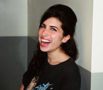 Jane Winehouse tweet media