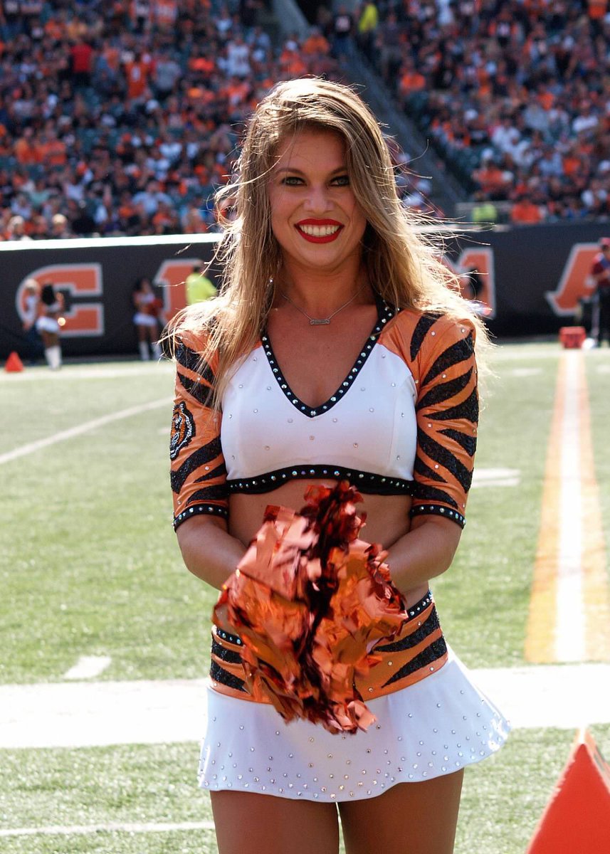 cincinnati bengals cheerleader