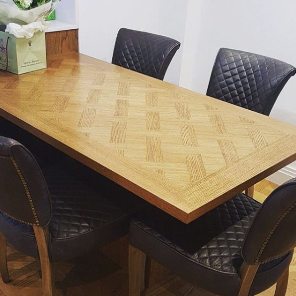 Bespoke dining table for one of our clients that matched the flooring perfectly!! #bespoke #thewoodworksbest #dining #table #veneer