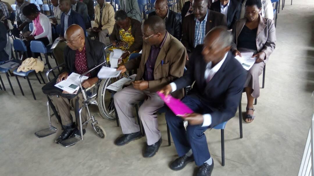 BithaAK's tweet photo. Kisoro people have come in big numbers Coz is everyone's priority #HSAPAmref @WRAUganda @Amref_Uganda @nsinda https://t.co/hXYgDyKgLs