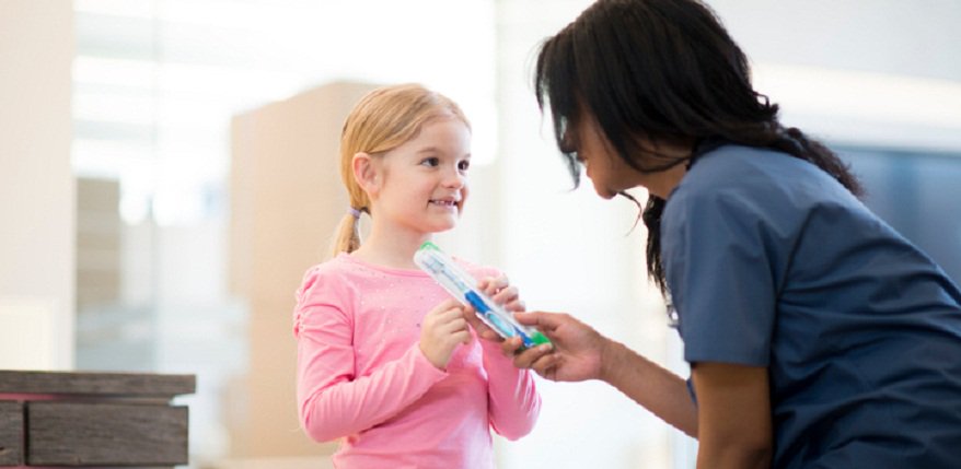 TheBDA's tweet photo. Paediatric dentists use positive reinforcement to encourage co-operation from young patients. Article: https://t.co/pWMmLJyiMk #BDJOpen https://t.co/jB6KorXO0o