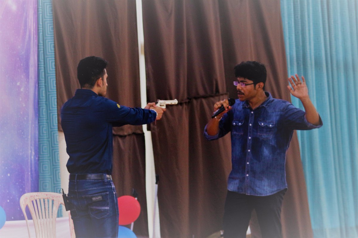 PunePIBM's tweet photo. Here comes the glimpse of #Aarambh2017 at #PIBMPune campus! #CultureNight #aarambh #StudentOriented https://t.co/vyRZGPNzOX