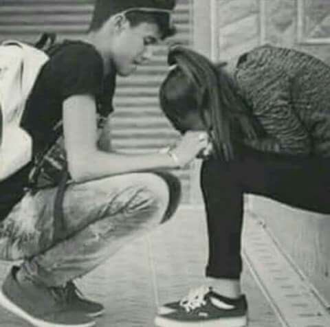 مشيت انريد انلوم عليه....
                                 .اسهيت قعدت انرضي فيه..