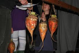 Punkie Night carved vegetable lanterns represent lost souls. #folklorethursday <a href="/DorchesterArts/">Dorchester Arts</a> @OffTheMap83 #dance dorchesterarts.org.uk/20-september-%…