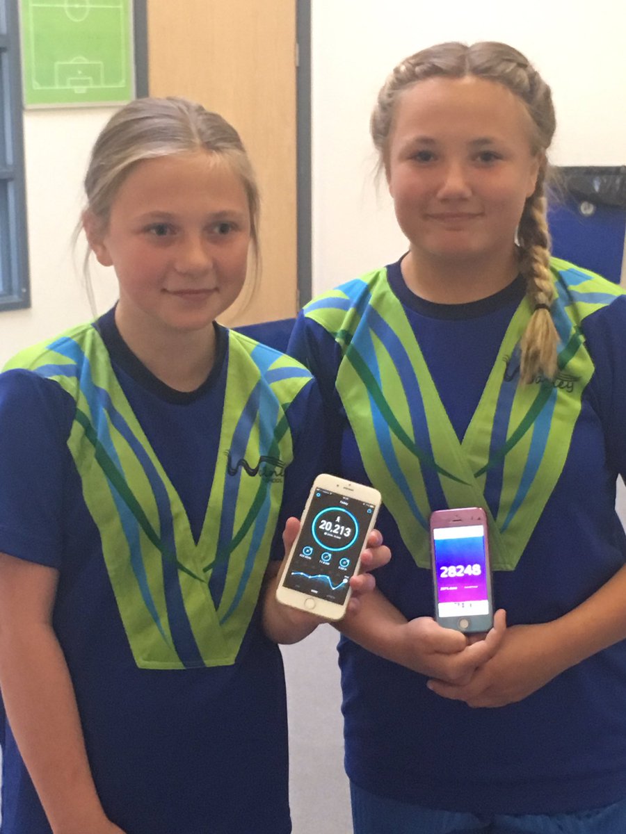 WalneyPE's tweet image. Izzy &amp;amp; Rosie counting their steps on the #getactivechallenge
