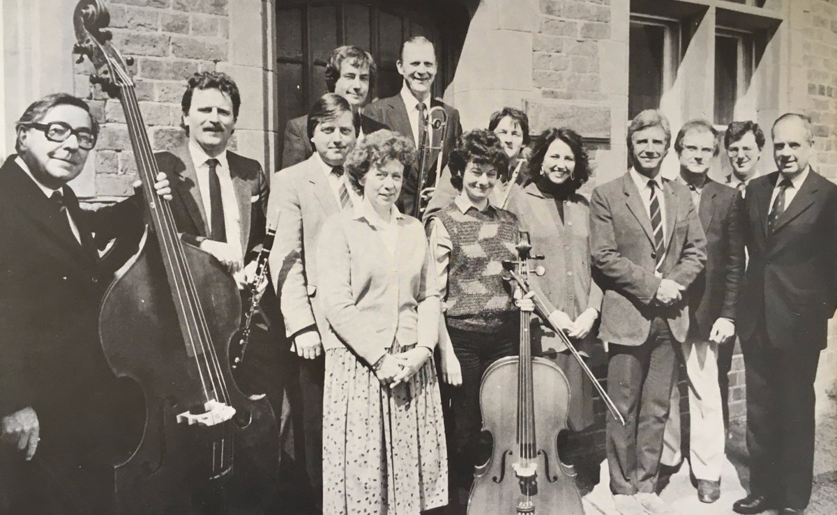 RossallianClub's tweet photo. Thursday Throwback @RossallianClub - Rossall's Music Department, circa 1987. #music @RossallMusic https://t.co/HqRI3NuTyV