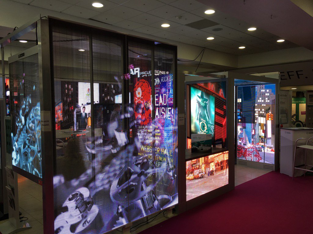 andreas_simmen's tweet photo. Igepa Select 2017, ein Highlight ist #digitalsignage #printscreenmedia #igepaselect #igepa #igepagrosshandel https://t.co/xuEtpxm4WM