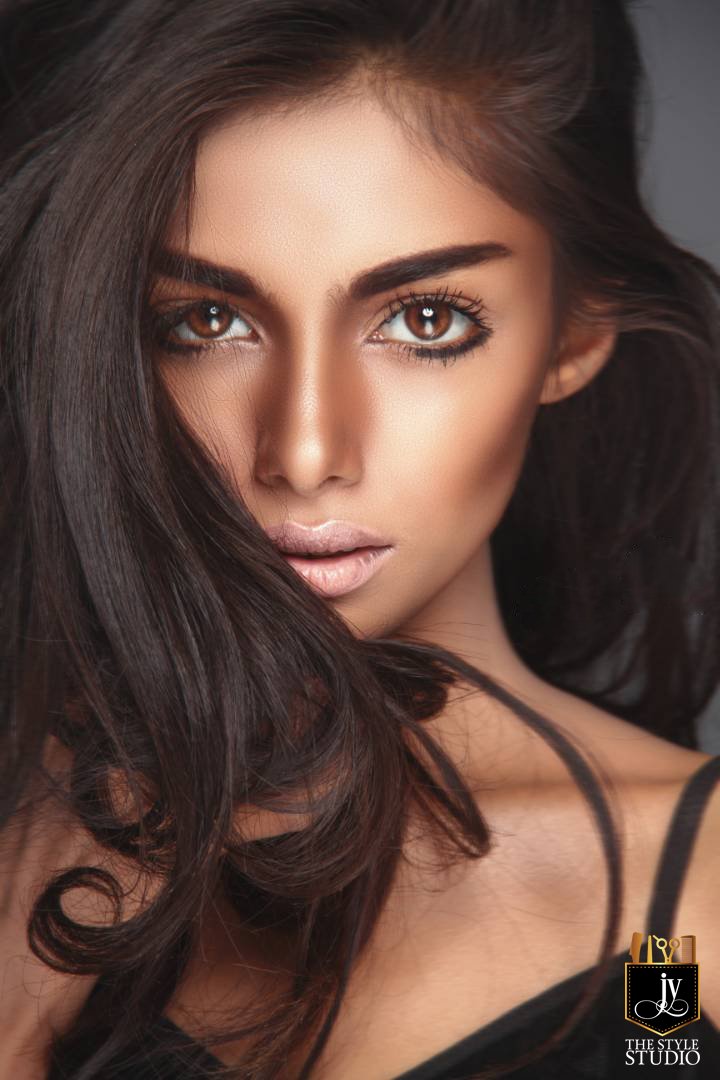 jystylestudio's tweet photo. Tantalising Thursday !
@Model Zooni 's Makeover by Eric Sen
#JYTheStyleStudio #hairstyle #makeup #makeover #followforfollow #likeforlike https://t.co/9LMB6zH5O9