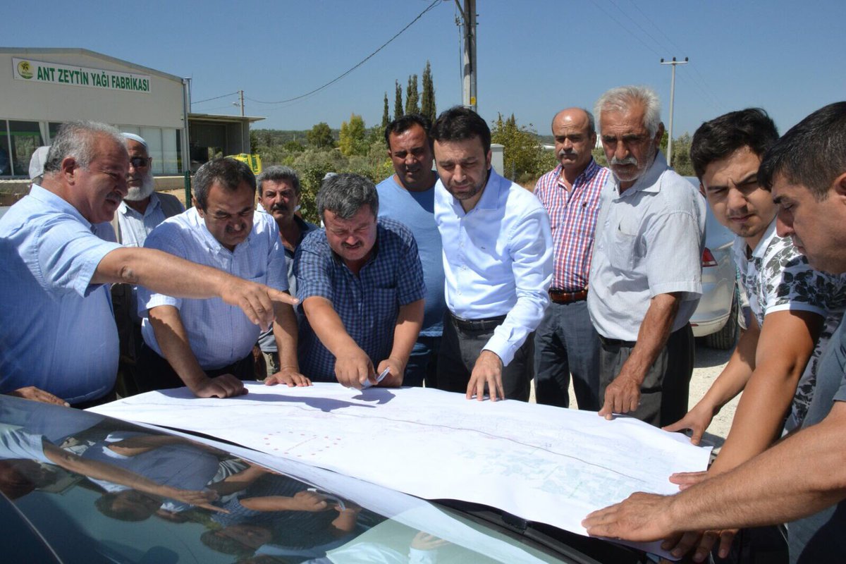 avmustafakose's tweet photo. Yeşilkaraman'daki vatandaşlarımızın yol problemi ile ilgili mahallinde incelemelerde bulunduk... @HuseyinSamani https://t.co/dWD4nugvQS