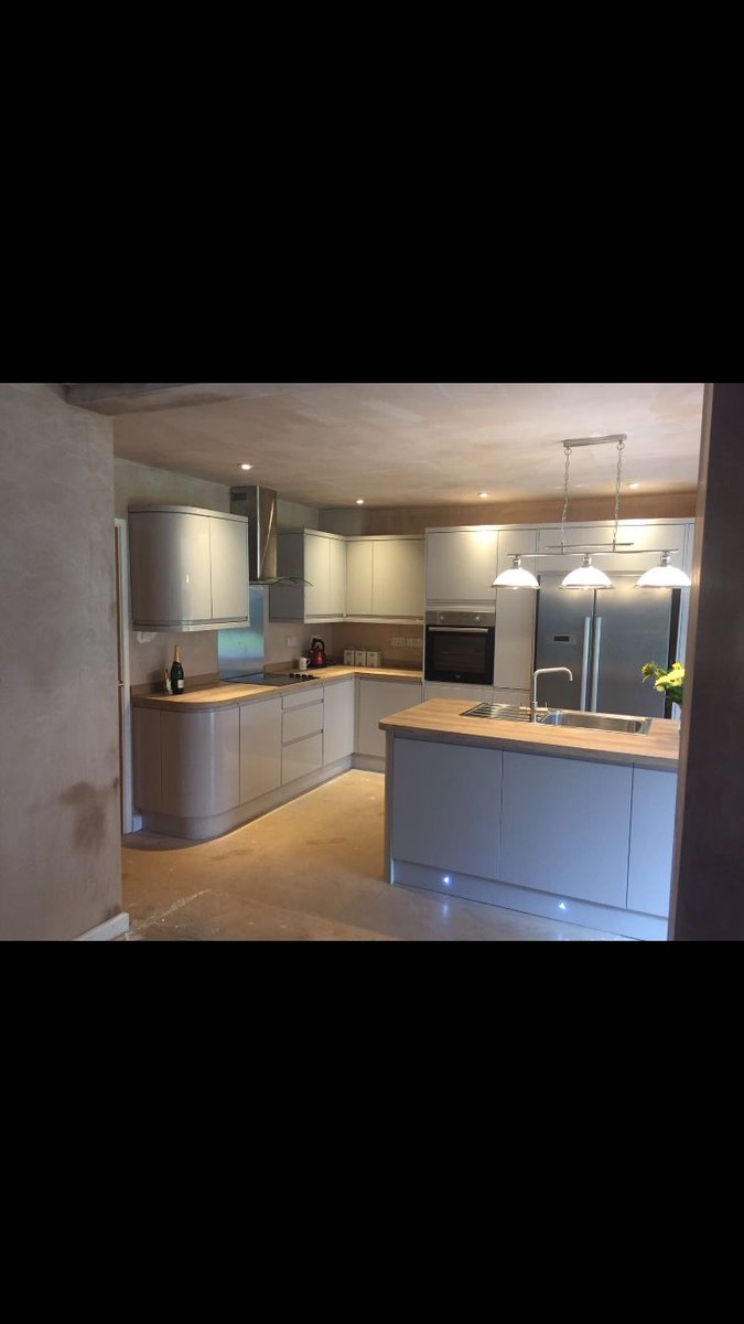 DamantW's tweet photo. Another project done! #property #bespoke #kitchenisland https://t.co/XjKxYJebrI