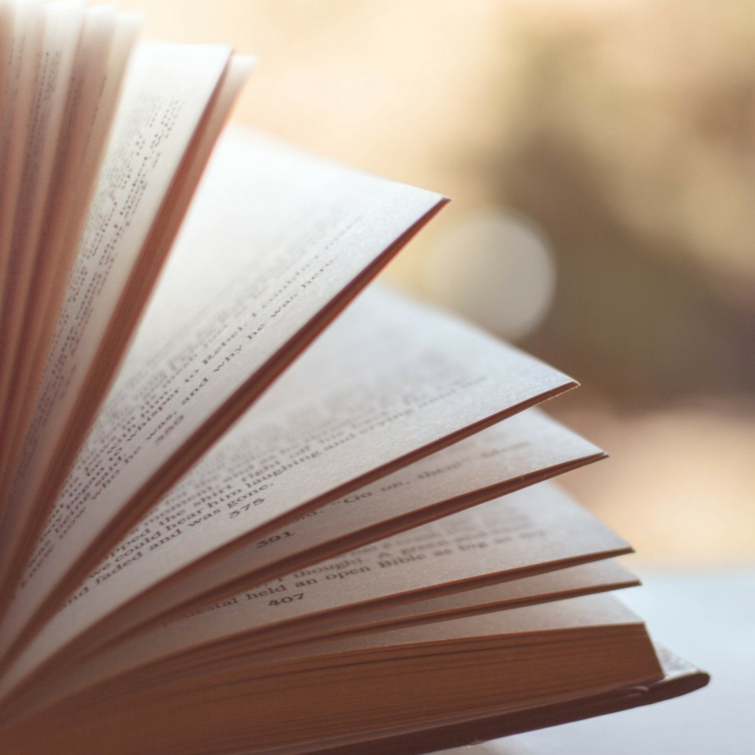 specepr's tweet image. What are you reading right now? #coworking #entrepreneur #workspace #puertorico #sanjuan