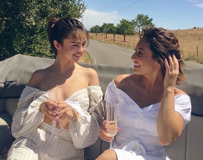 View image on Twitter