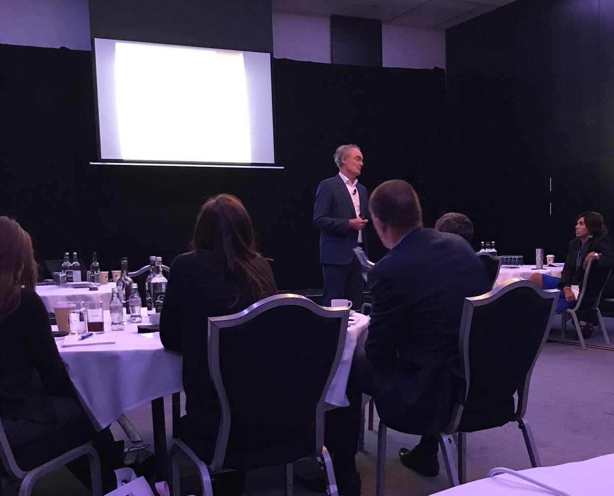 imxcorpUK's tweet photo. Dr Smeekes, presenting the vision for effective use of EMS data to improve the healthcare continuum! #IMXSummit https://t.co/rtMmKPu9i8