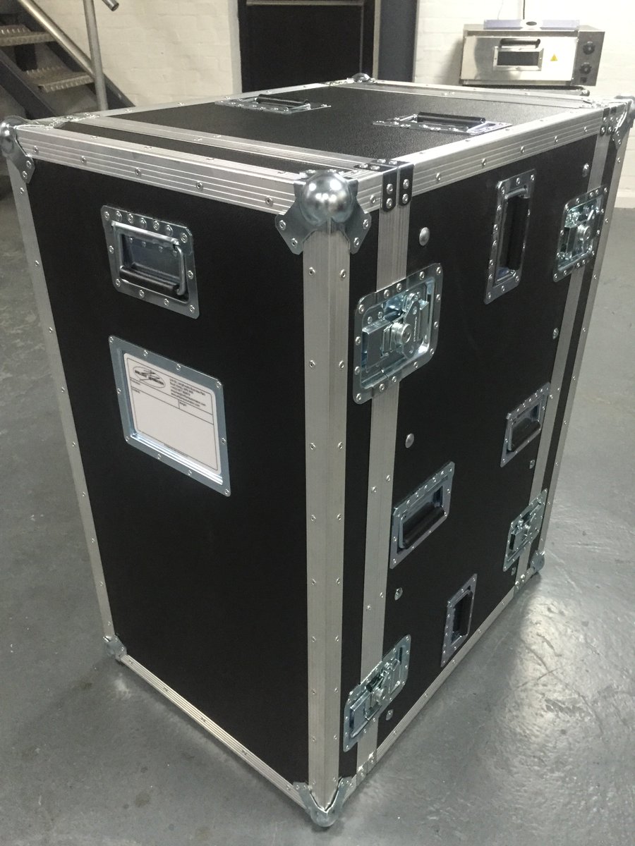 BoxCleverCases's tweet photo. Our very first cases over 2 year ago.
#ThrowbackThursday #bespoke #flightcases #Muse #touring https://t.co/aM7ShAz3ZD