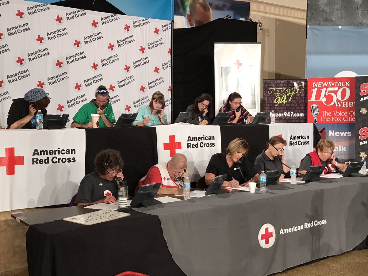RazorWisconsin's tweet image. The phones are exploding here for the #Donate2Help Mediathon with @RedCross @RedCrossWIS @WBAY #CommunityFirstCreditUnion - almost at $20k!