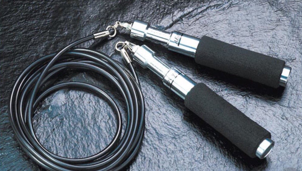 garyplayer's tweet image. Back on the road again. Dont leave home without a skipping rope to easily keep active when traveling. #restisrust