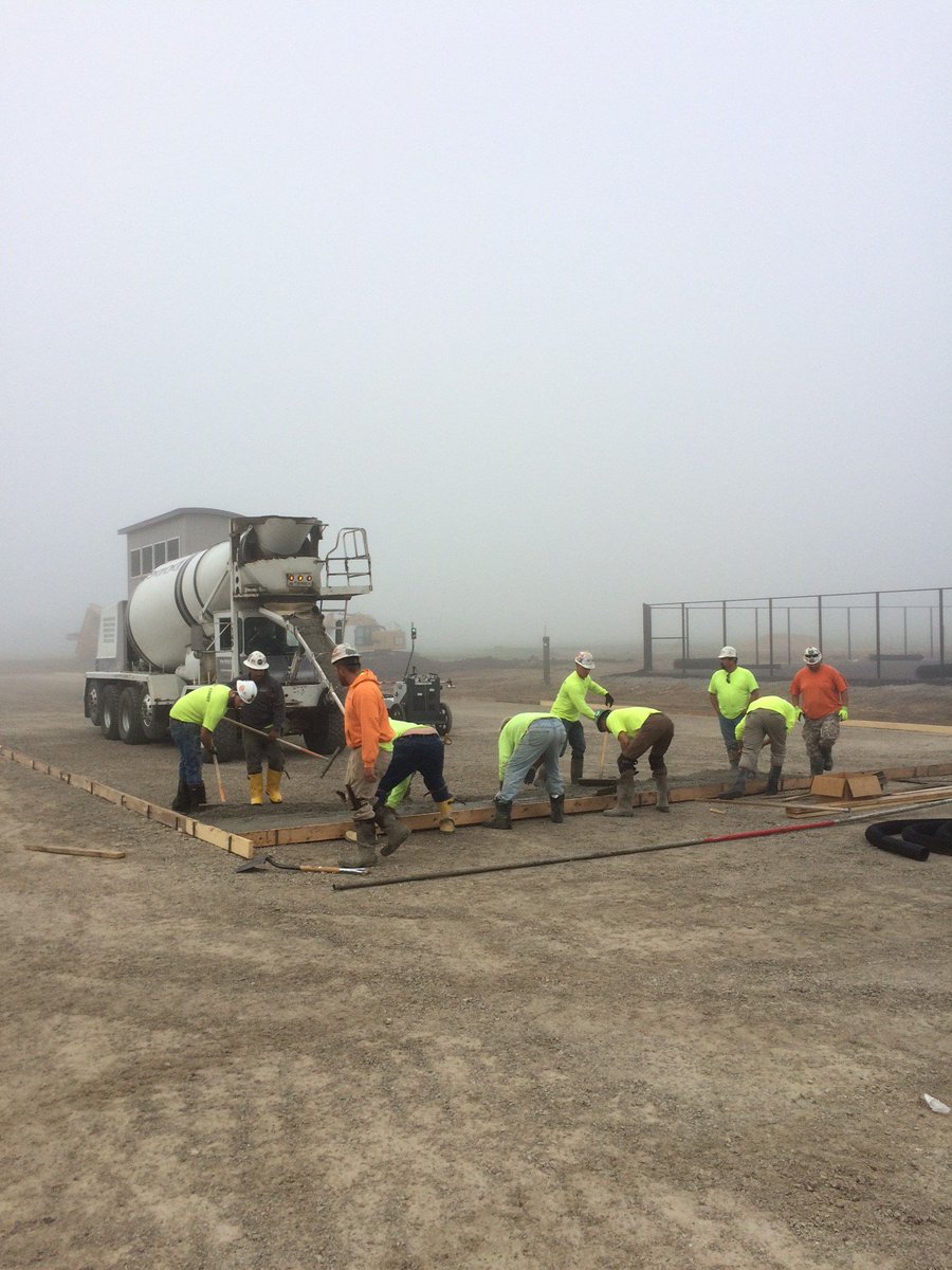 AP_Schoenherr's tweet photo. The CG Schmidt concrete crew is working hard to pour 280 cubic yards of concrete! #solidprogress #teamwork @cgsmadison @TGubin @rschloercgs https://t.co/nMROEJkbPB