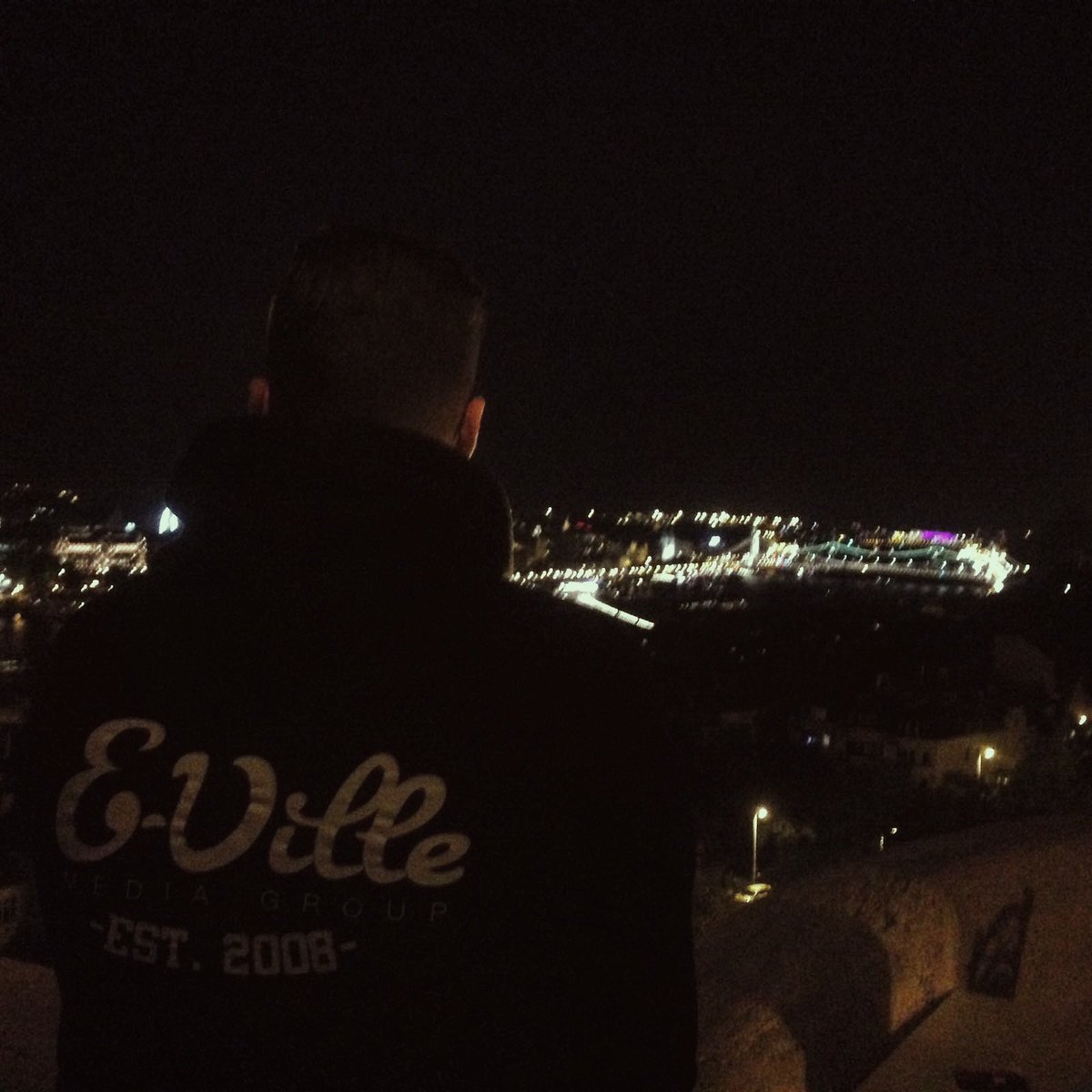 CityLightsProd's tweet photo. #NieuweProfielfoto https://t.co/L942iD7LWQ