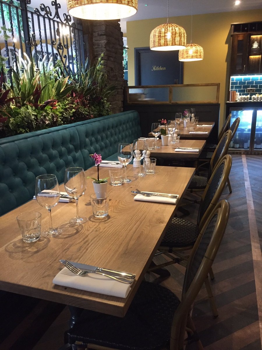 Book a table for weds 20th sept and enjoy live music form @guitar_benny, excellent food, over 30 gins, 60 wines, local ales...