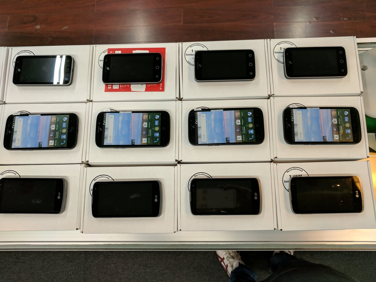 InNOutWireless's tweet photo. Good afternoon Baton Rouge! We have new promotions at In&amp;Out Wireless! FREE PHONES! For new customers and port ins with Net10 and PagePlus! https://t.co/UOSqCaRVzR