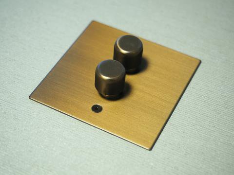 FocusSB's tweet image. How to accessorise with designer electrical fittings thelightyard.com/blogs/the-blog… @Jeff_lightyard #lightingdesign #socketsandswitches