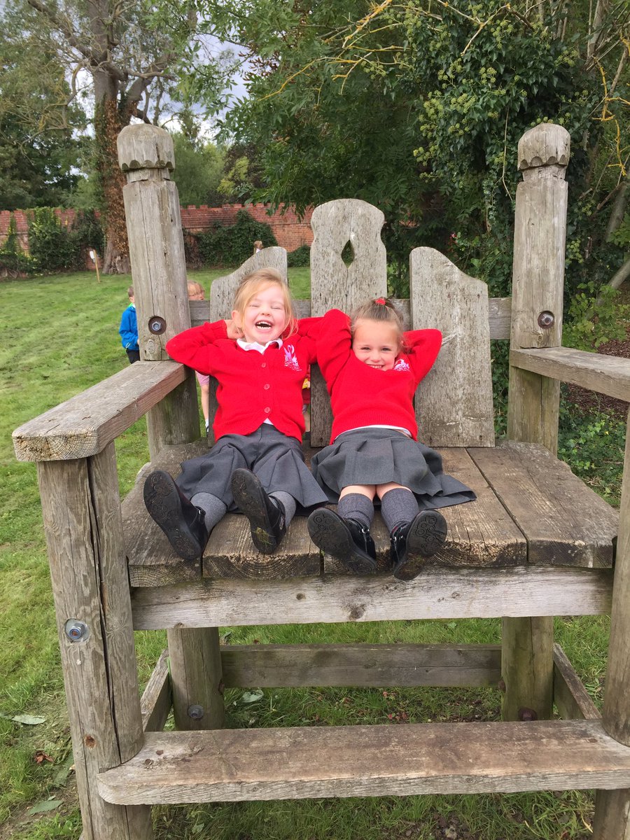 Sunshine &amp; giggles with your friends #lifeofa4yearold #lunchtime #EYFS #reception #playground #academy #friends #bff #4yearsold #school