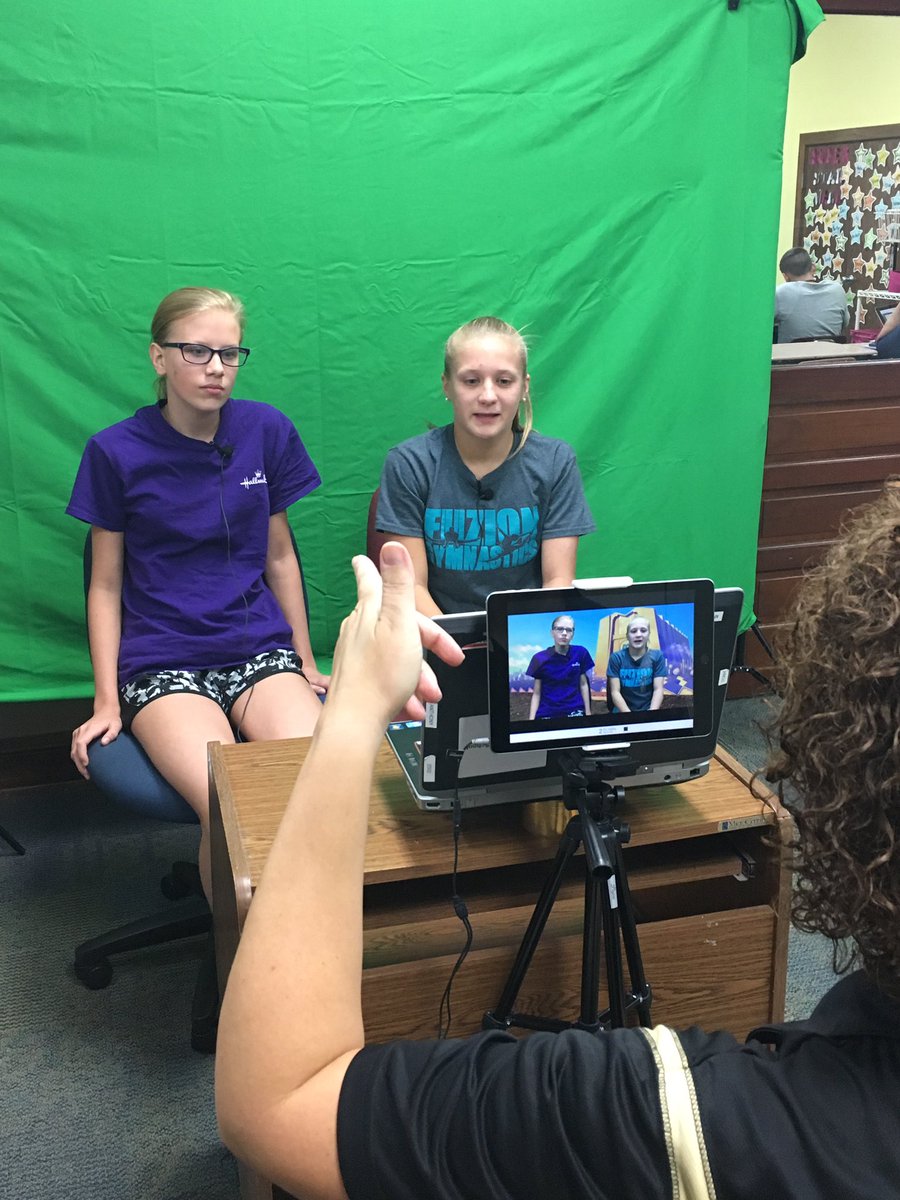 macprincipalLMS's tweet photo. LMS broadcasting class practicing scripts in front of camera @lathropschools https://t.co/1wvF5aEW9X