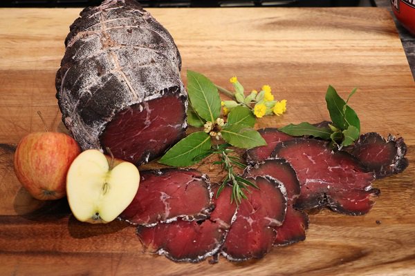 Helmsley_IndMkt's tweet image. Just a few hours until we start setting up tables for tomorrow's market. Excited! #Helmsley #food #farmersmarket